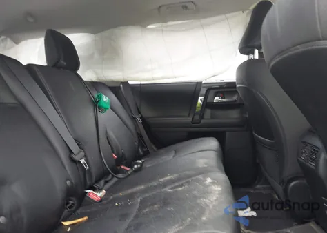 2019 Toyota 4Runner Trd Off Road Premium z USA, uszkodzony, nr VIN JTEBU5JR4K5677481